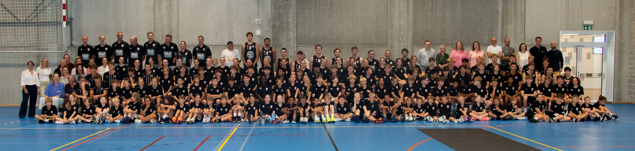 Group photo of the Blankenberge Bats